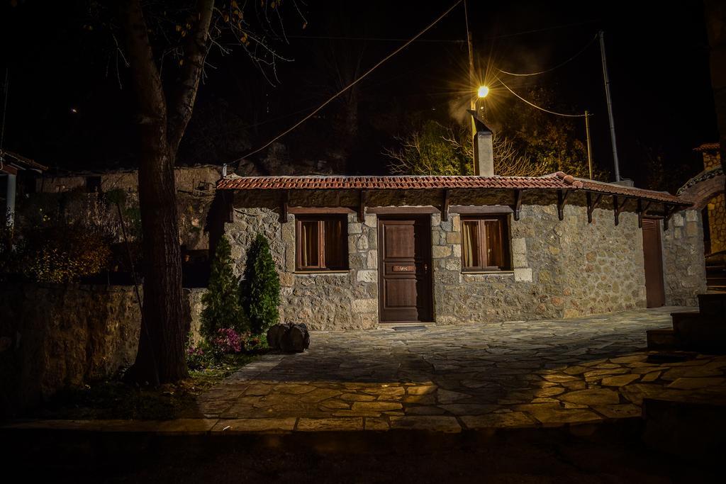 Paliokastro Guesthouse Kato Sinikia Trikalon Exterior photo